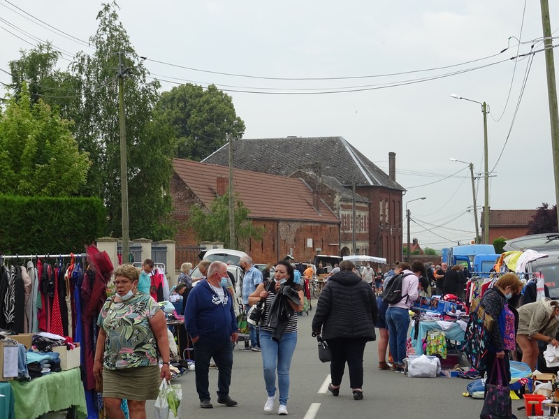 Lire la suite à propos de l’article La brocante « del tarte à chuque » noyée par l’orage !